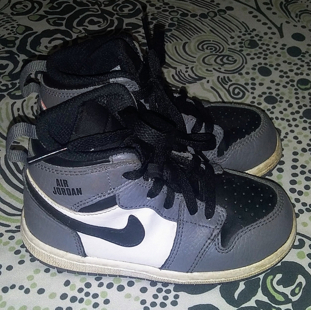 Toddler Air Jordan's size 8